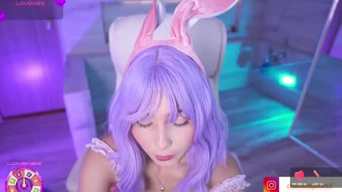 Snapshot of charloottee_1 chatting on 05/23/26, 01:44 Char 3 Lets go for the 100 Thumb-Up online show from 05/23/26, 01:44