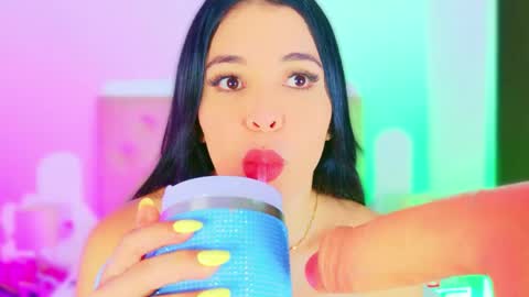 Charloott Evans online show from 04/18/26, 02:04