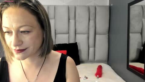 Charlot milf online show from 04/29/26, 11:36
