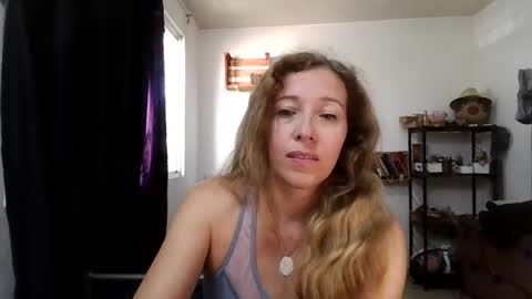 Snapshot of charlot_ponze chatting on 08/06/26, 05:15 charlott online show from 08/06/26, 05:15