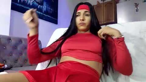 Snapshot of charlot_sanchez chatting on 09/11/25, 07:14 lot online show from 09/11/25, 07:14