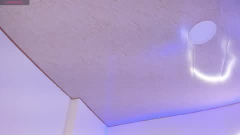    online show from 11/06/25, 06:53