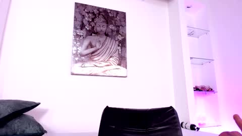 Charlote online show from 03/08/25, 11:18