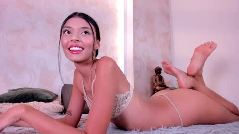 Charlote online show from 04/11/26, 08:35