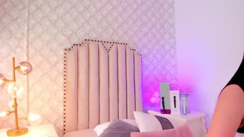   Charlotte  online show from 01/09/25, 07:18