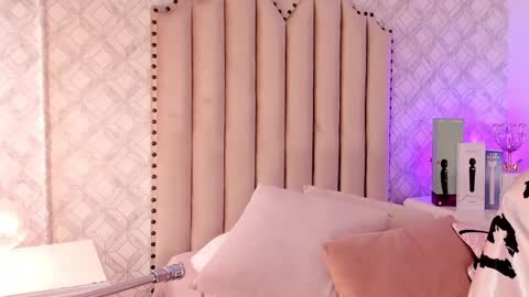   Charlotte  online show from 02/10/25, 07:49