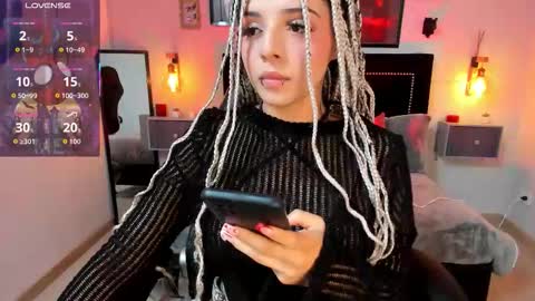 Charlotte online show from 11/08/25, 04:34