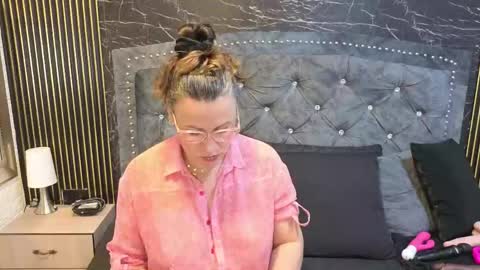 Snapshot of charlotte__g chatting on 05/11/26, 03:07 charlotte online show from 05/11/26, 03:07
