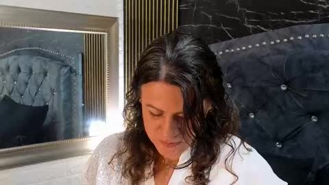 Snapshot of charlotte__g chatting on 05/23/26, 11:36 charlotte online show from 05/23/26, 11:36