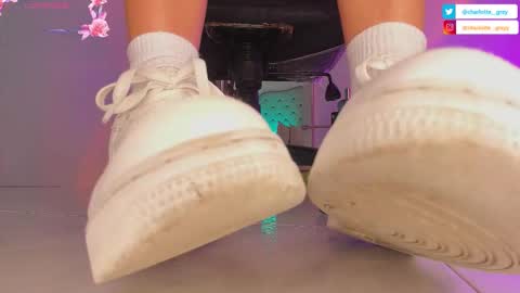 charlotte  grey online show from 10/02/25, 08:16