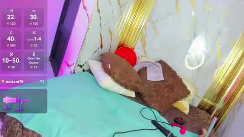 charlotte__milf online show from 04/15/26, 10:10