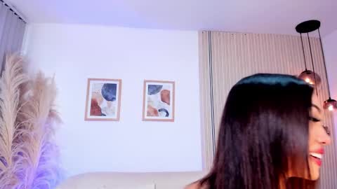 Snapshot of charlotte_es chatting on 02/07/26, 07:39 Charlotte online show from 02/07/26, 07:39