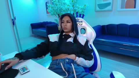 Charlotte online show from 01/25/25, 09:36