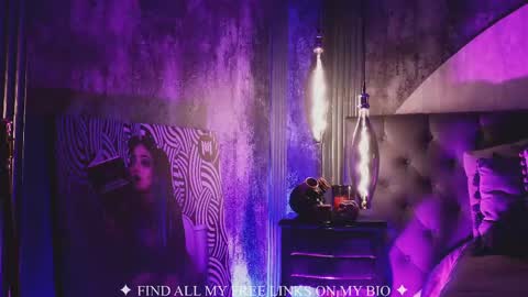 Charlotte online show from 04/09/26, 03:28