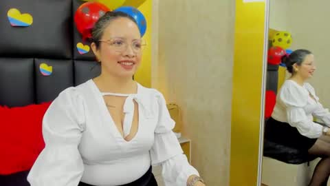 Snapshot of charlotte_monnroe chatting on 06/16/26, 02:19 charlotte_monnroe online show from 06/16/26, 02:19