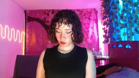 charlotte_morh_ online show from 04/19/26, 07:38