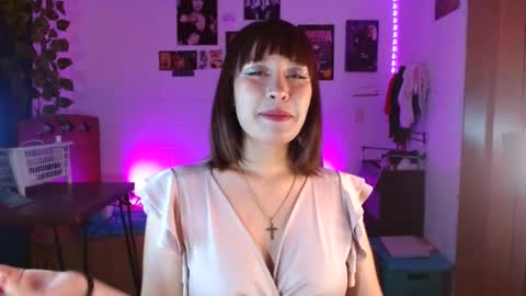 Snapshot of charlotte_morh_ chatting on 07/11/26, 03:42 charlotte_morh_ online show from 07/11/26, 03:42