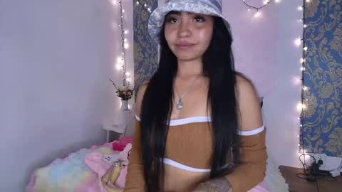 Snapshot of charlotte_princess_1 chatting on 05/02/26, 06:18 charlotte_princess_1 online show from 05/02/26, 06:18