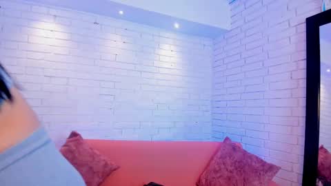 Snapshot of charlotte_whitee1 chatting on 09/18/25, 11:34 Charlotte Everyday From 0700 to 1300 Col Time online show from 09/18/25, 11:34