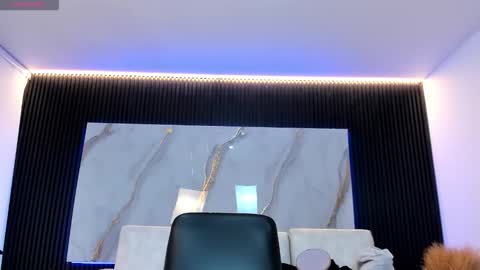 Snapshot of charlotte_whitee1 chatting on 10/22/25, 11:43 Charlotte Everyday From 0700 to 1300 Col Time online show from 10/22/25, 11:43