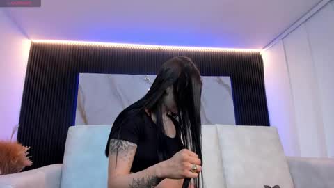 Snapshot of charlotte_whitee1 chatting on 11/25/25, 11:32 Charlotte Everyday From 0700 to 1300 Col Time online show from 11/25/25, 11:32