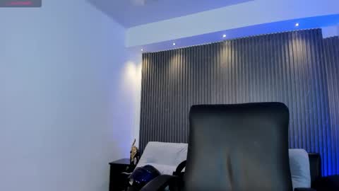 Snapshot of charlotte_whitee1 chatting on 12/01/25, 12:43 Charlotte Everyday From 0700 to 1300 Col Time online show from 12/01/25, 12:43