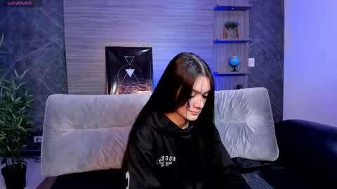 Snapshot of charlotte_whitee1 chatting on 02/06/26, 01:47 Charlotte Everyday From 0700 to 1300 Col Time online show from 02/06/26, 01:47