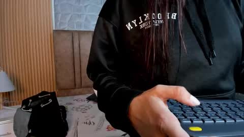 Snapshot of charlotte_whitee1 chatting on 02/17/26, 11:18 Charlotte Everyday From 0700 to 1300 Col Time online show from 02/17/26, 11:18