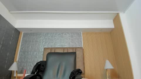 Charlotte  Everyday From 0700 to 1300 Col Time online show from 04/15/26, 10:55