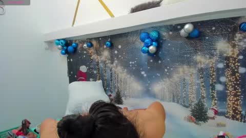 Charlotte  online show from 11/29/25, 04:54