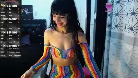 Snapshot of charlotteblue117 chatting on 10/19/25, 09:59 charlotte online show from 10/19/25, 09:59