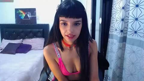 Snapshot of charlotteblue117 chatting on 11/14/25, 07:12 charlotte online show from 11/14/25, 07:12