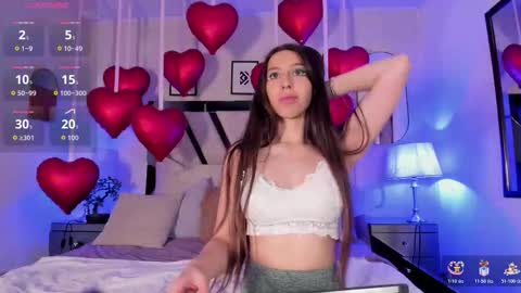 charlottee_love_ online show from 02/18/26, 11:17