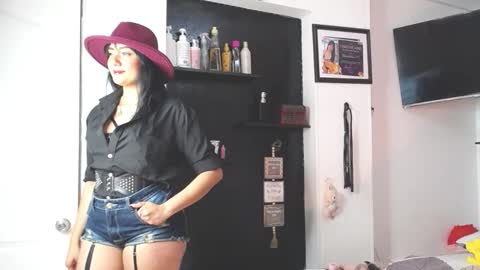 charlottekiss99 online show from 10/18/25, 11:55