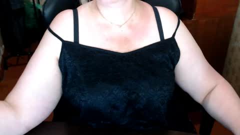 Snapshot of charlottextasty chatting on 06/24/26, 12:04 CharlotteXTasty online show from 06/24/26, 12:04