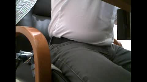 Snapshot of charly052 chatting on 01/17/25, 05:08 charly052 online show from 01/17/25, 05:08