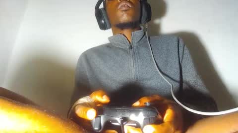 charly_vergonti_ online show from 01/10/26, 08:38