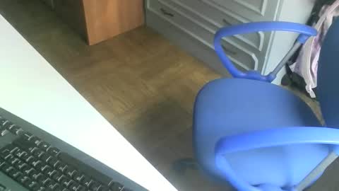 charly online show from 04/27/26, 06:33