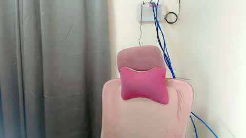 charm_fuckdoll8 online show from 06/16/26, 11:29