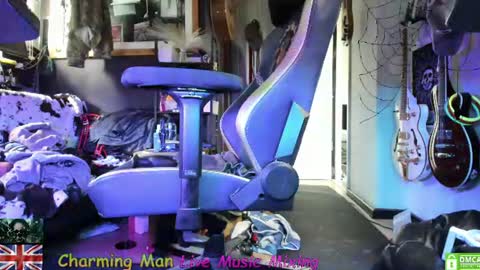 Snapshot of charming__man chatting on 07/04/26, 10:32 3 of 9 Borg online show from 07/04/26, 10:32