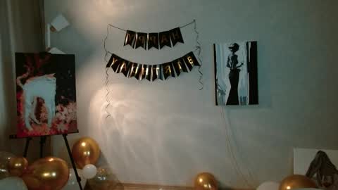 Michelle  online show from 11/23/25, 03:06