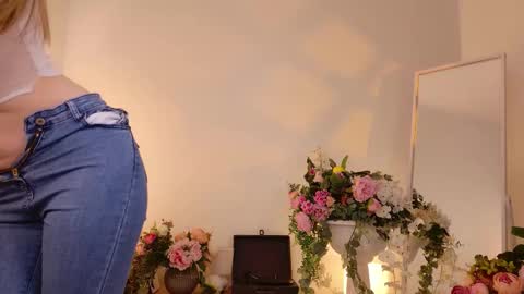 Ruru online show from 01/17/26, 06:07