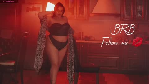 insta  online show from 01/12/25, 08:47