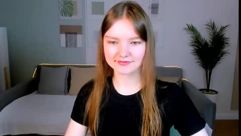 Snapshot of charminglookeva chatting on 05/23/26, 04:29 Im Eva online show from 05/23/26, 04:29