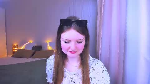 Snapshot of charminglookeva chatting on 06/13/26, 11:19 Im Eva online show from 06/13/26, 11:19