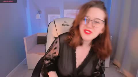 Snapshot of charmygrace chatting on 01/26/25, 09:29 Grace online show from 01/26/25, 09:29