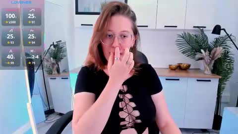 Snapshot of charmygrace chatting on 02/26/26, 12:04 Grace online show from 02/26/26, 12:04