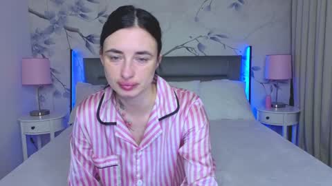 Adel online show from 04/19/26, 06:56