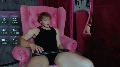 Chase online show from 10/11/25, 04:27