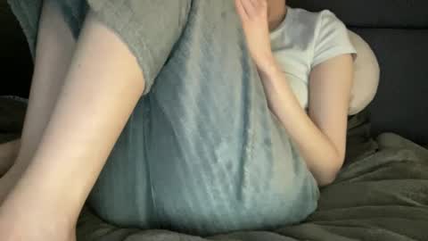 Snapshot of chase_vicky chatting on 05/20/26, 08:04 Vicky online show from 05/20/26, 08:04